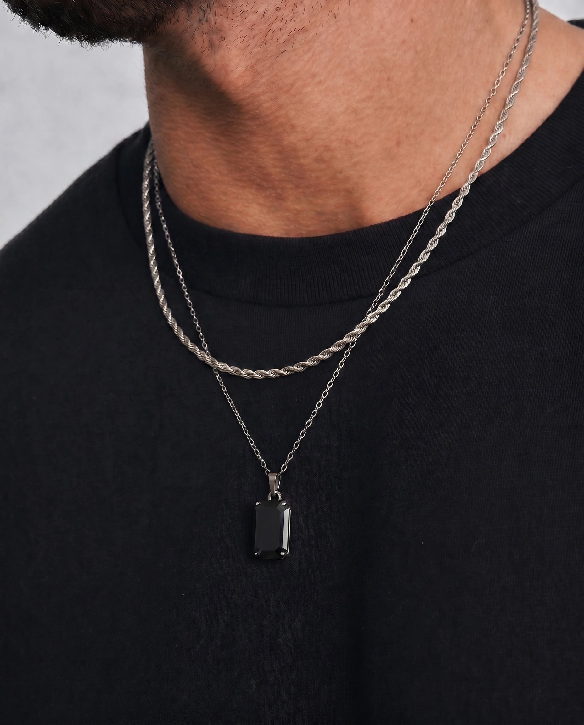 Midnight Edge – Double Chain Necklace