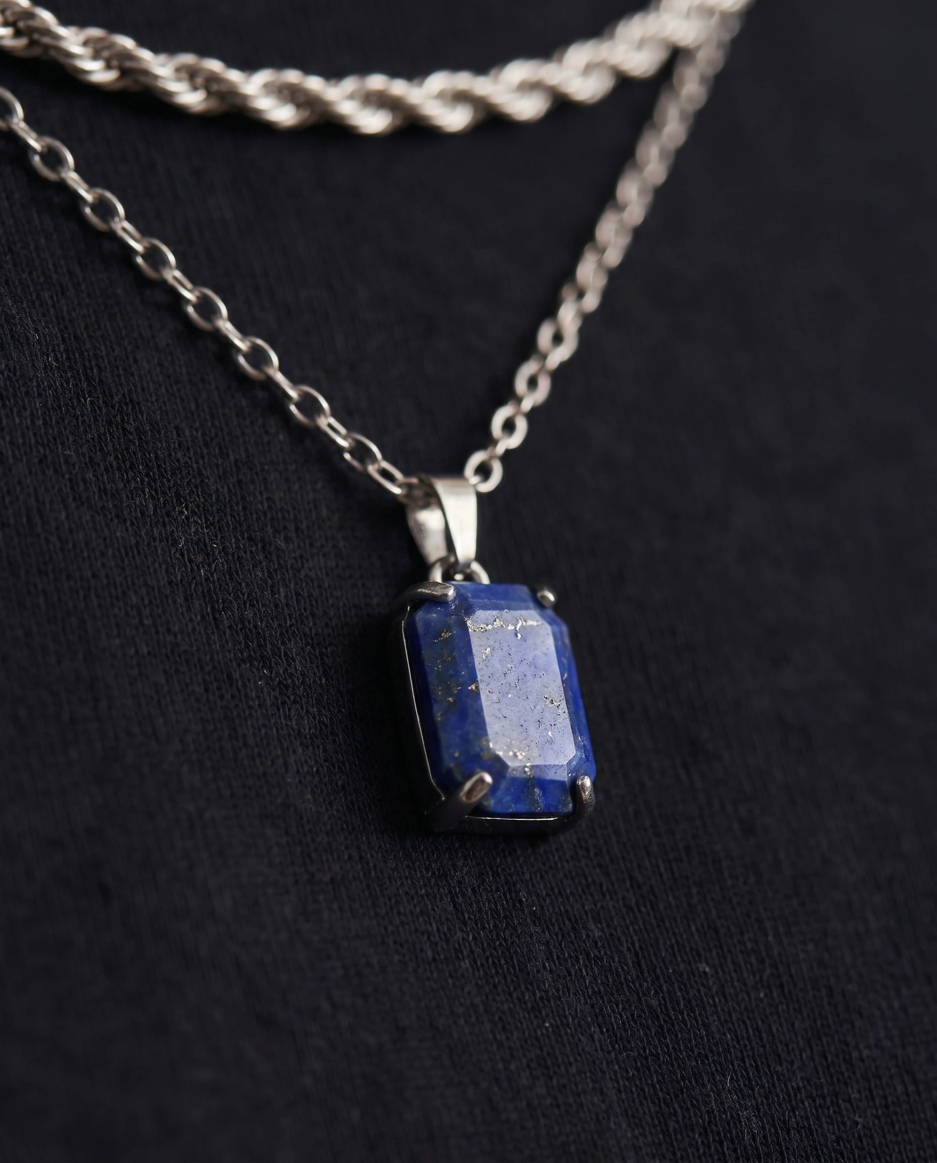 Deep Edge – Double Chain Necklace
