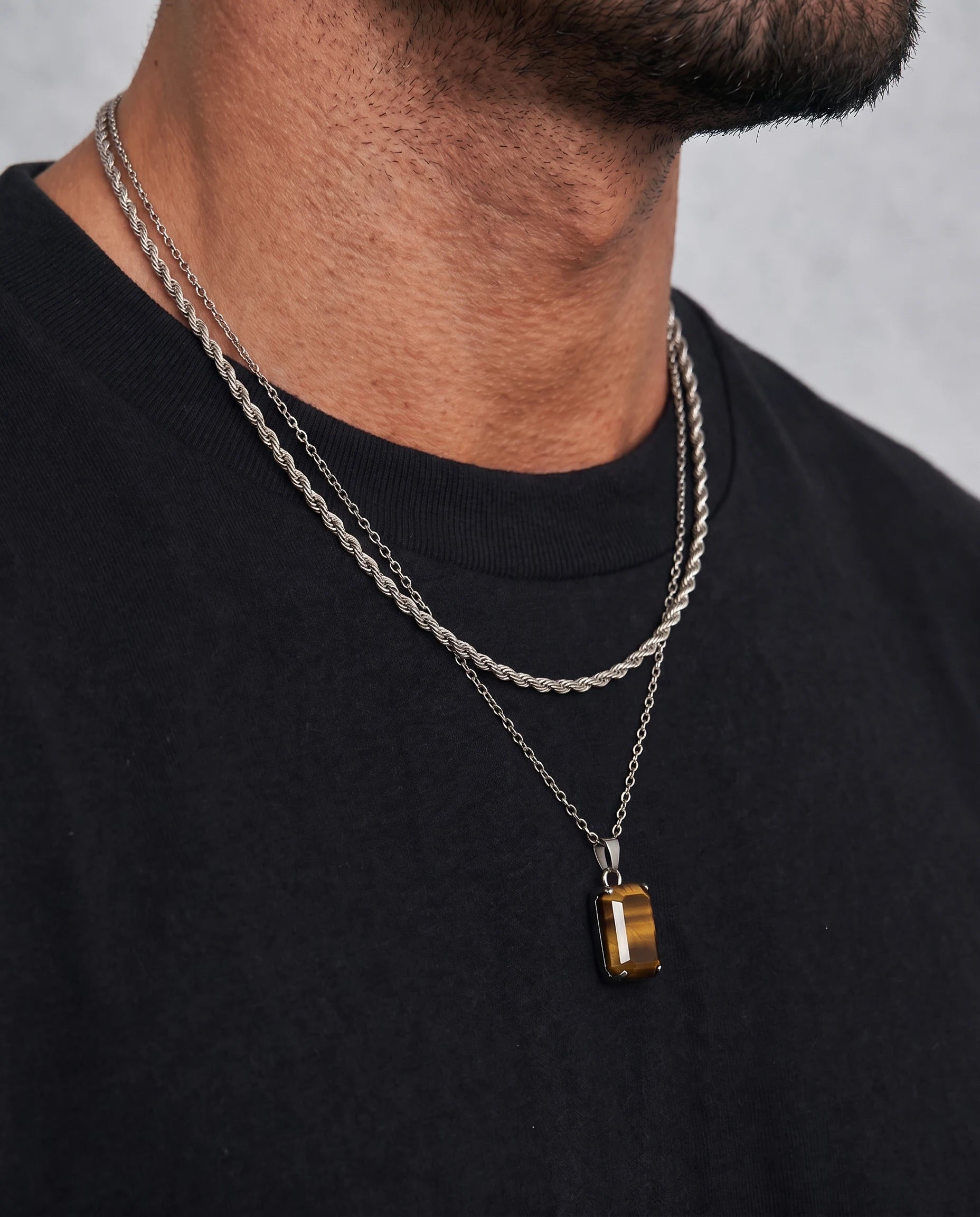 Golden Edge – Double Chain Necklace